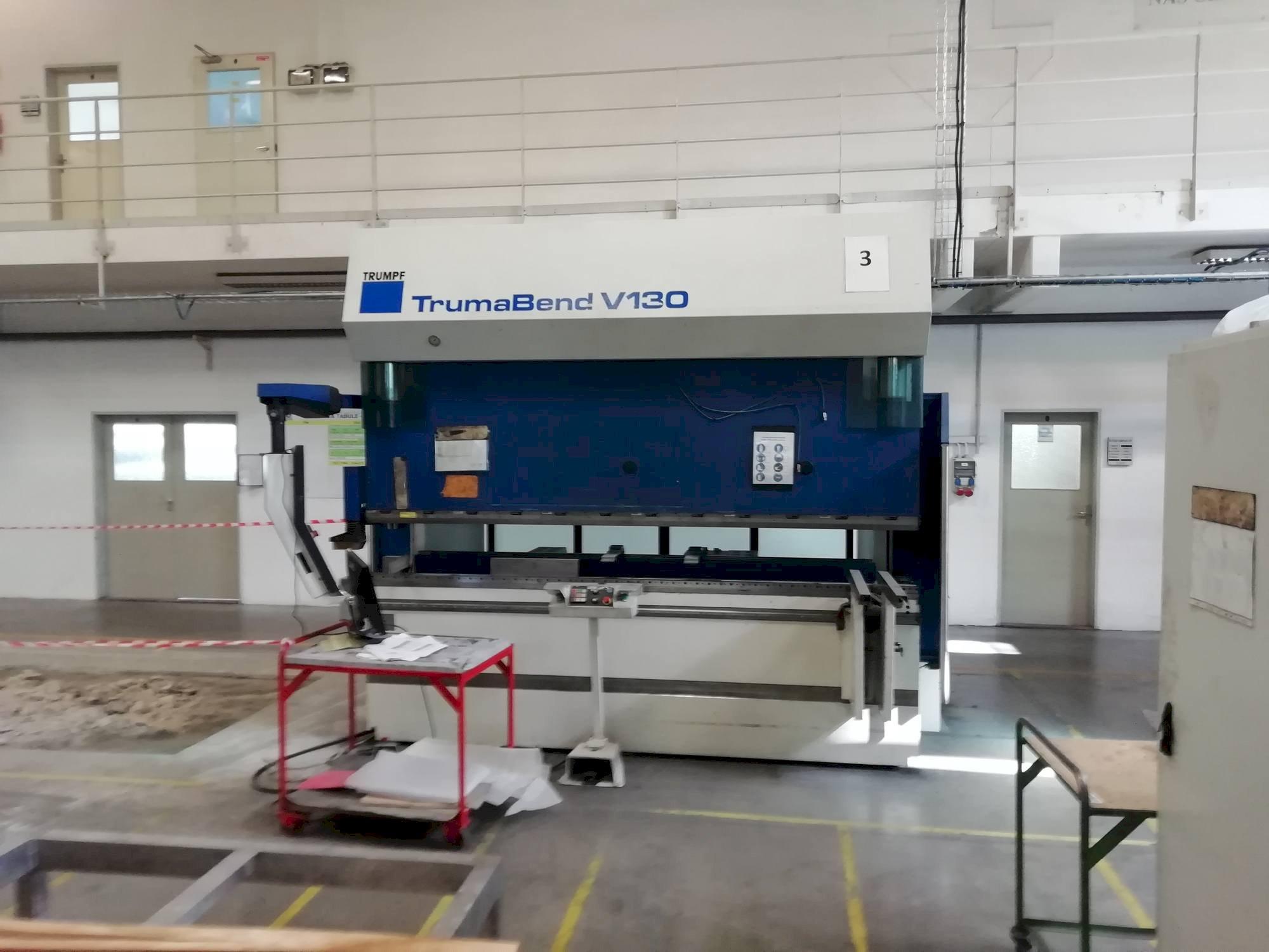 Vista frontale della macchina Trumpf TrumaBend V130