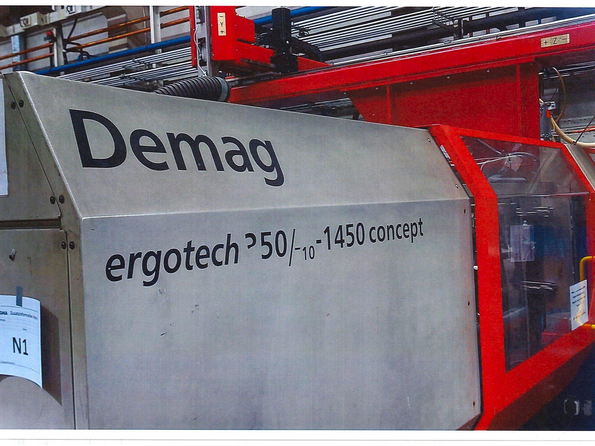 Vista frontale della macchina DEMAG ergotech 350/710-1450 concept