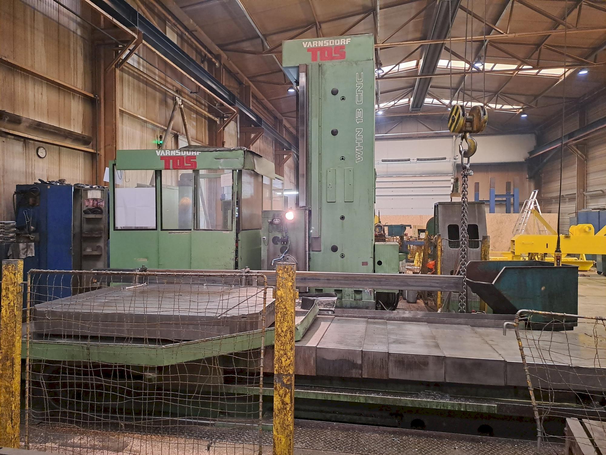 Vista frontale della macchina TOS WHN 13 CNC