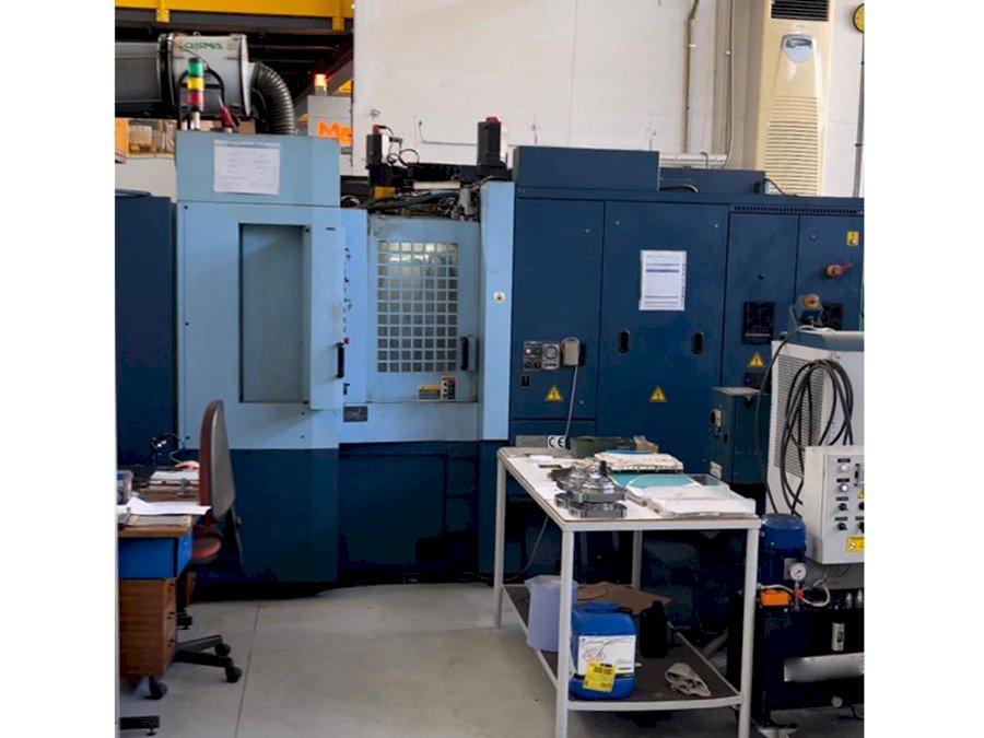 Vista frontale della macchina Matsuura H-PLUS 405