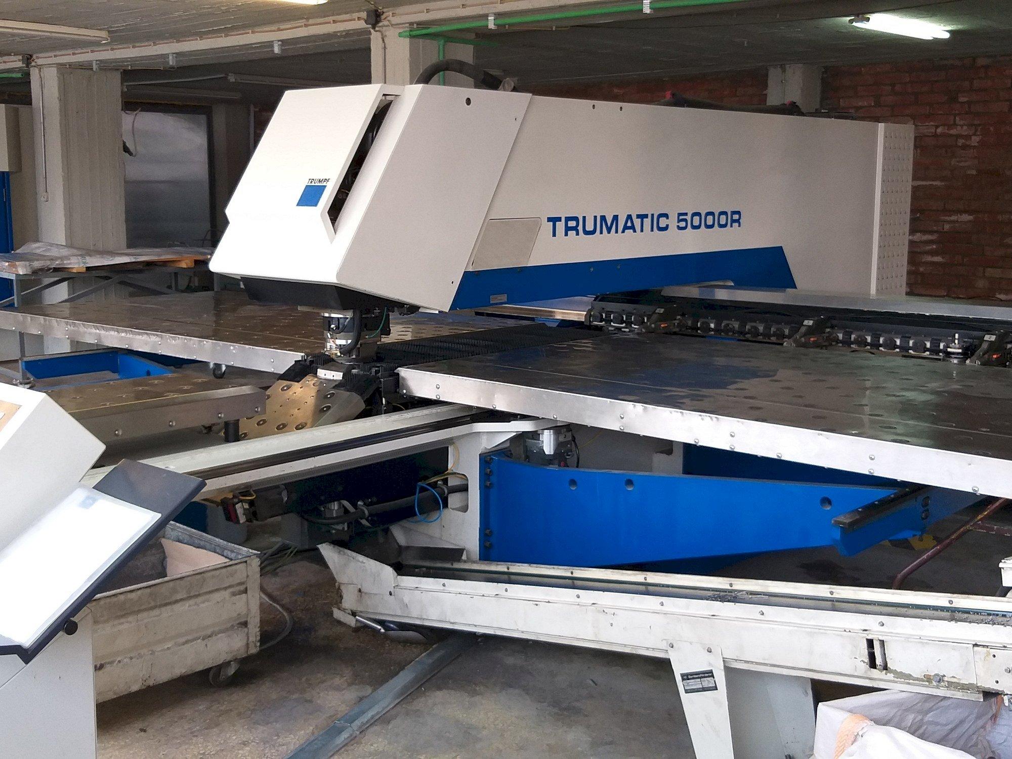 Vista frontale della macchina Trumpf Trumatic 5000 R