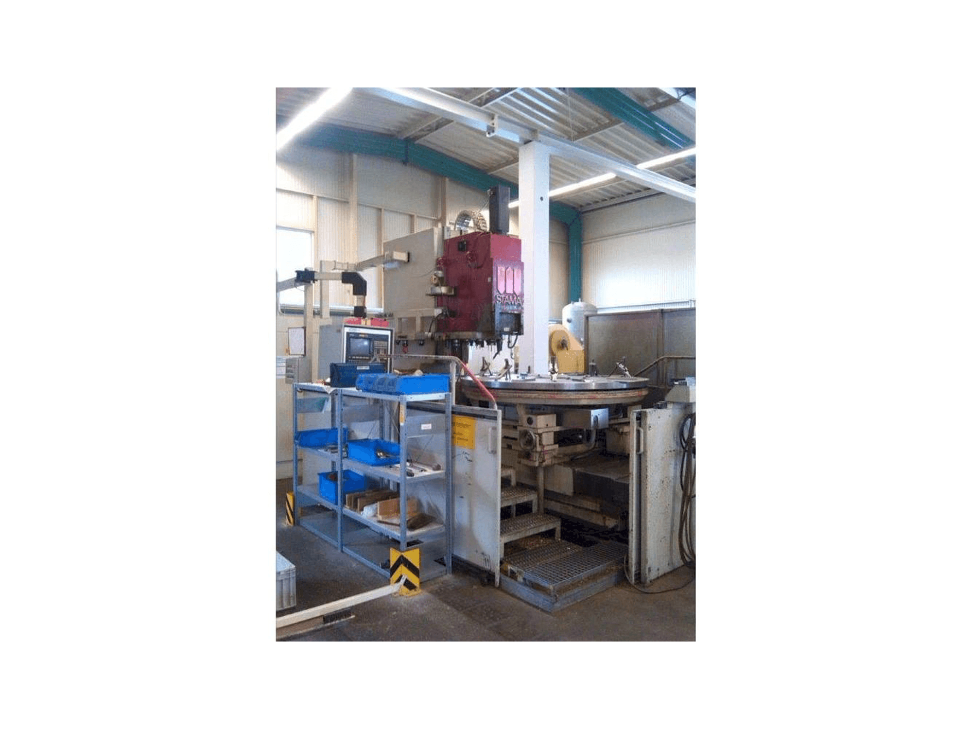 Vista frontale della macchina STAMA MC 430- GÜ